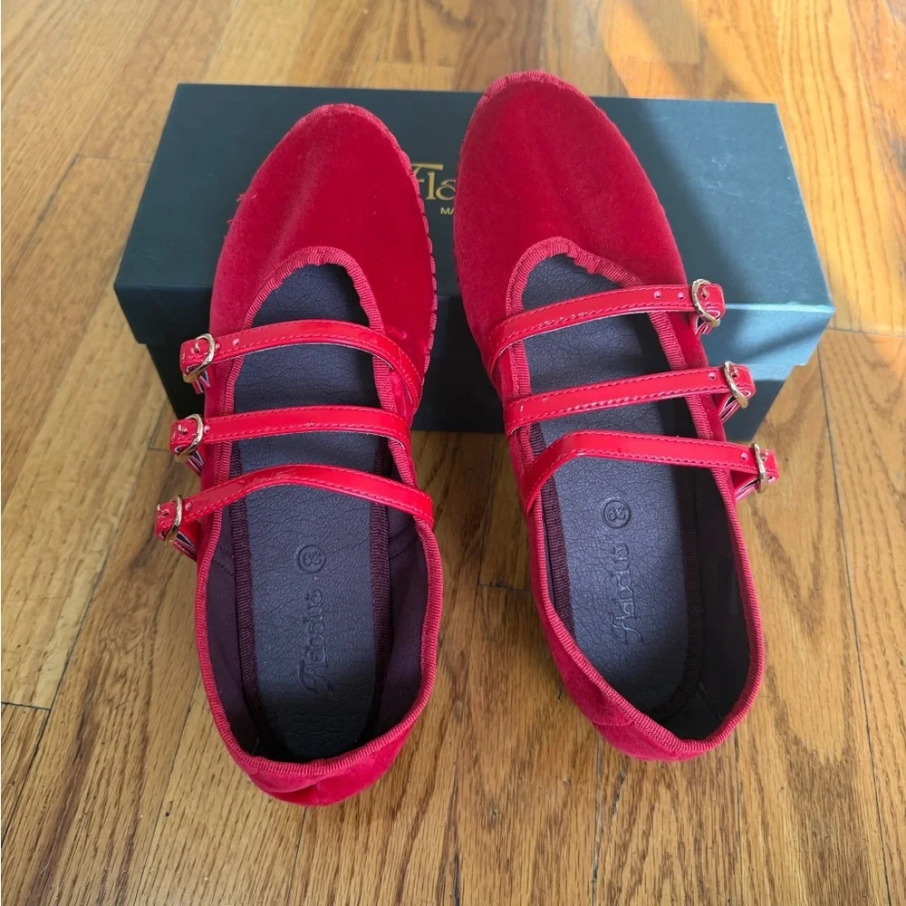 Flabellus Mina Triple Strap Mary Jane Flats – Red Velvet – EU 39– NWT